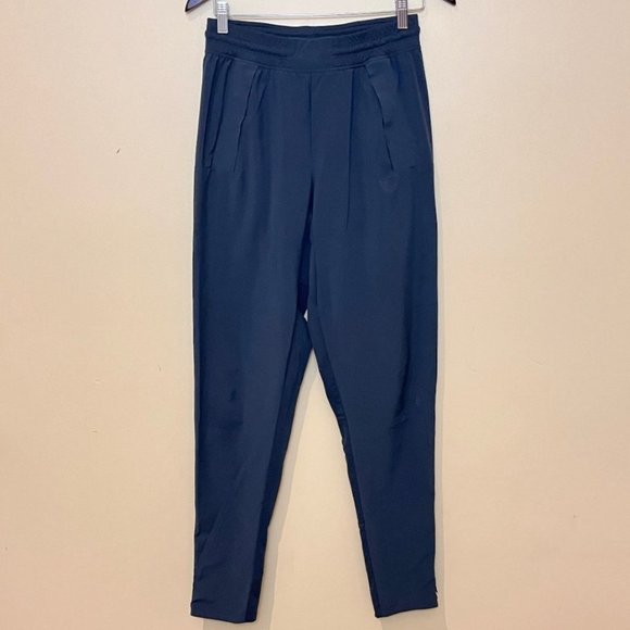 Lululemon Chill Motion grey size S men's pants. Tailored fit. Great condition! - Picture 2 of 8